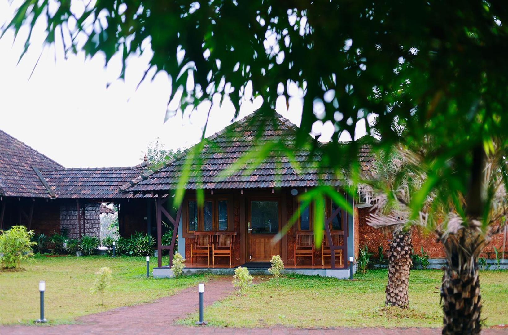 Sandalmist Resort And Spa Kāsaragod エクステリア 写真